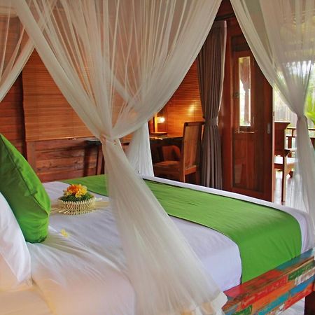One Bedroom Grand Javanese Joglo Ubud 1 ภายนอก รูปภาพ