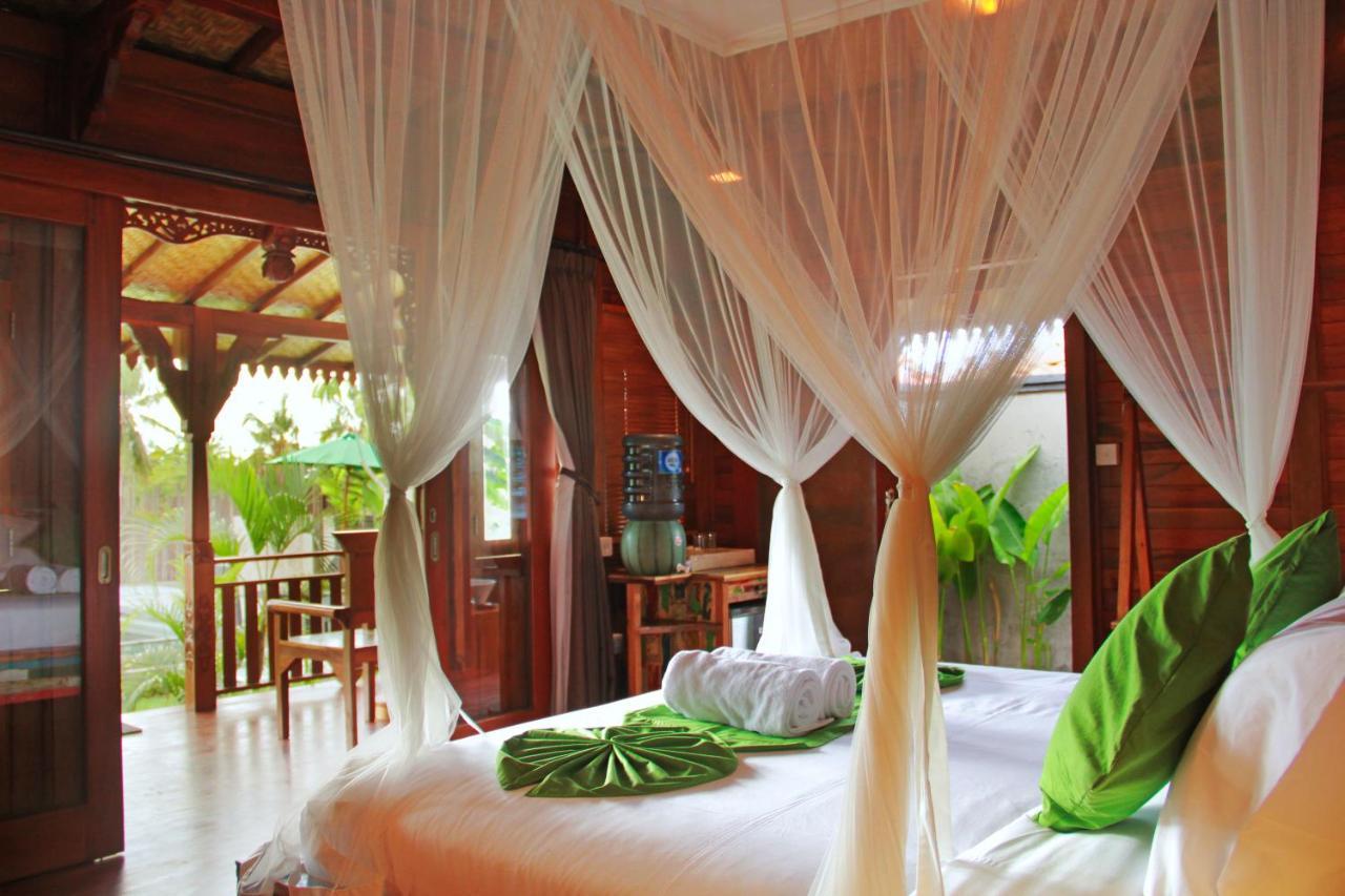 One Bedroom Grand Javanese Joglo Ubud 1 ภายนอก รูปภาพ